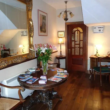 Redwood Bed and breakfast