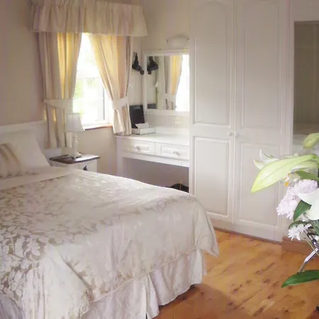 Bed and breakfast Redwood 4*