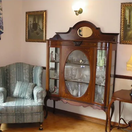 Redwood Bed and breakfast Dunrine